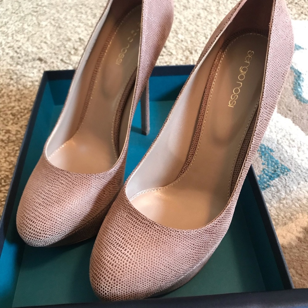Sergio Rossi NEW dark nude platform pump 39.5